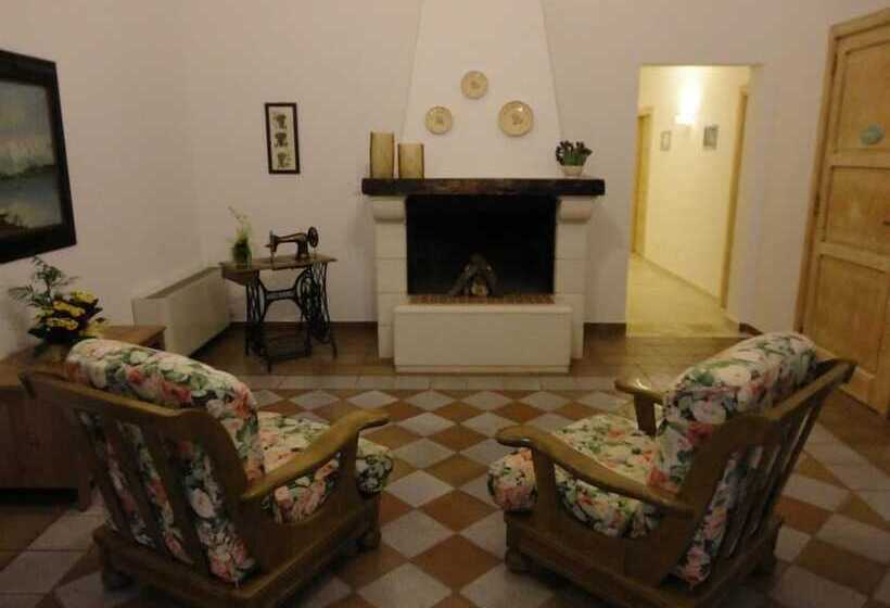 هتل Masseria Santa Teresa