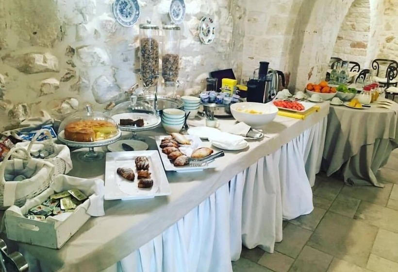 هتل Masseria Santa Teresa