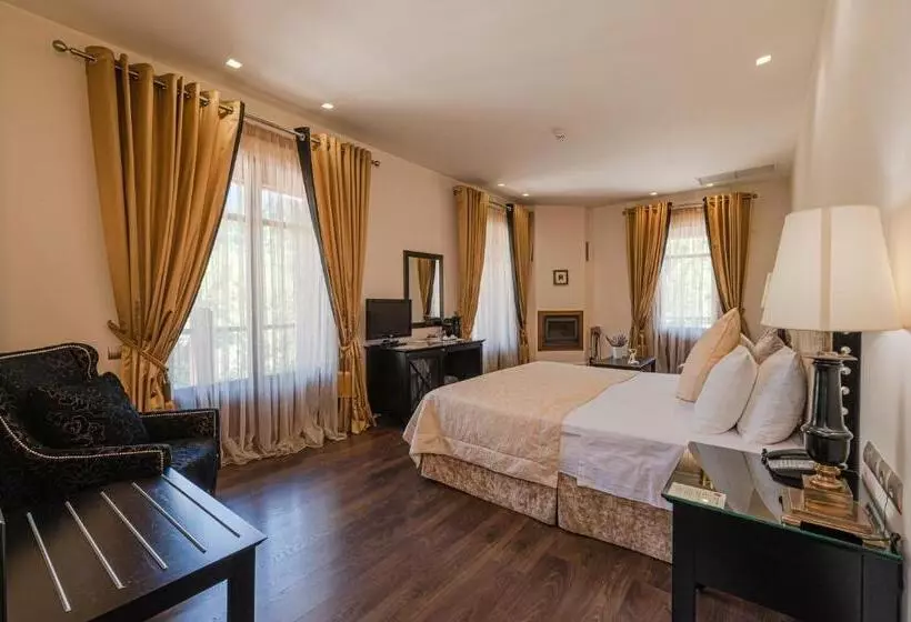 Hotelli Nymfasia Resort