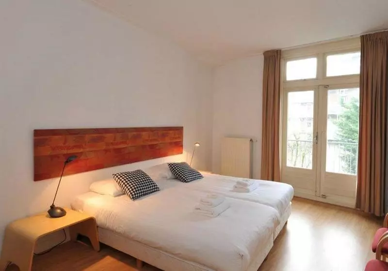 هتل Olympic Stadium Apartment