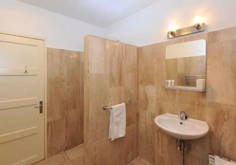 هتل Olympic Stadium Apartment