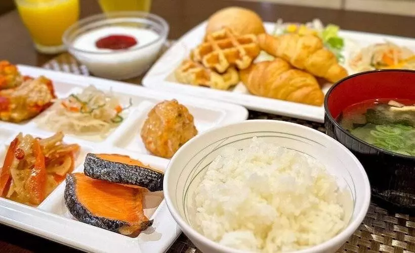 Hotelli Ours Inn Hankyu