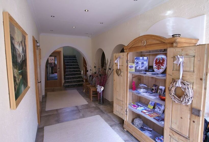 هتل Pension Heidi