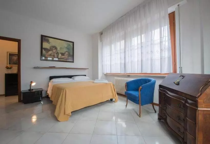 هتل Residence Palazzo Gasparroni