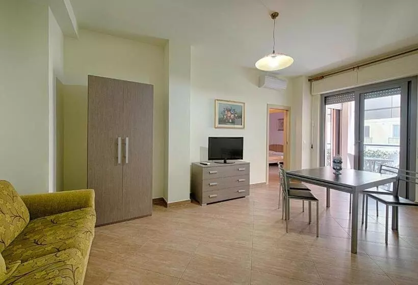 هتل Residence Palazzo Gasparroni