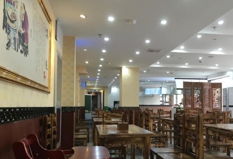 Hotel Vatica Shanghai International Tourism Resort Luoshan Road Subway Station