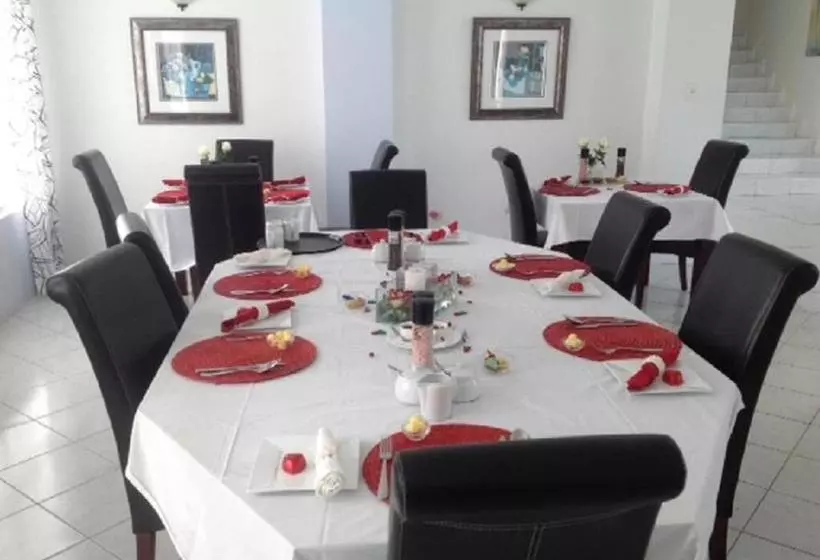 ホテル A Villa De Mer Guesthouse