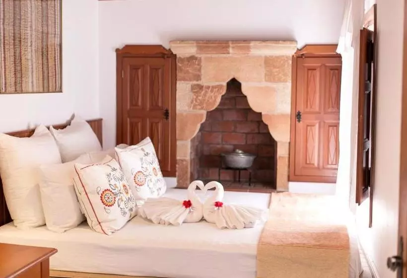 هتل Villa Evangelia