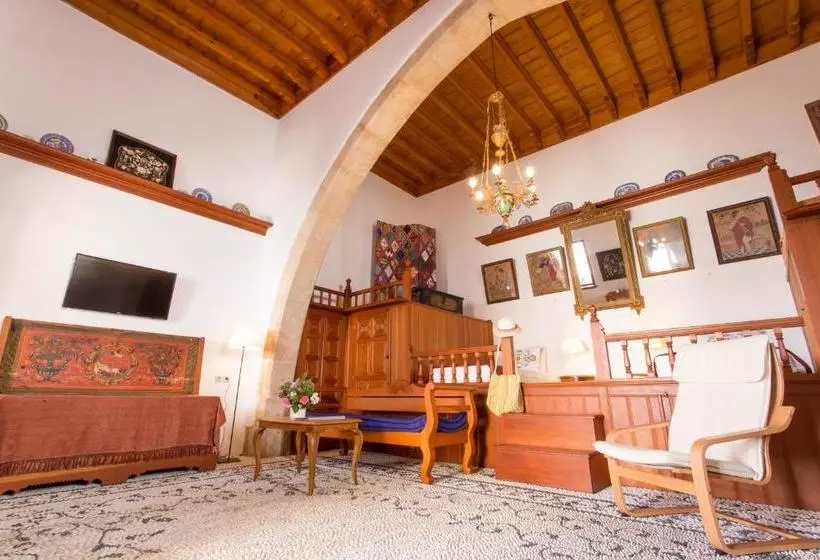 هتل Villa Evangelia
