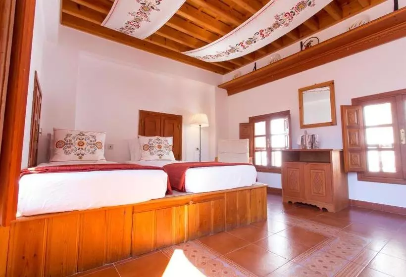 هتل Villa Evangelia