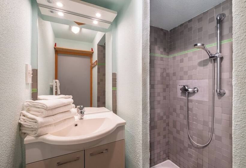 Отель Vvf Val Cenis Haute Maurienne