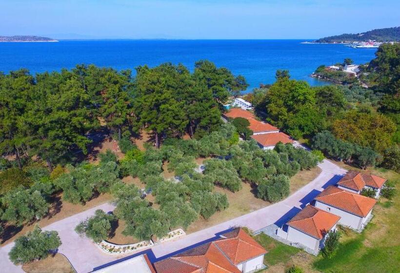 Aroma Beach Hotel Bungalows