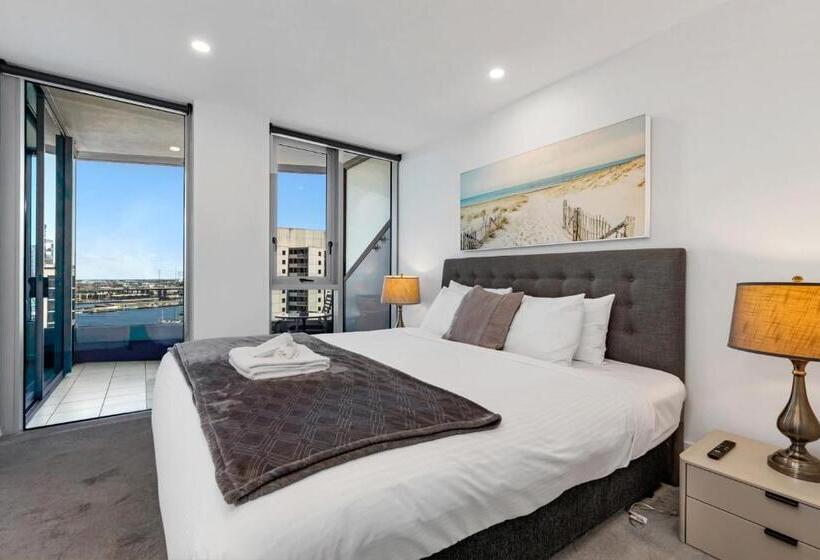 Отель Docklands Private Collection Newquay