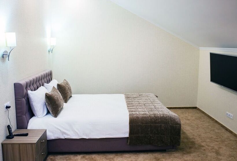 هتل Familion Apart