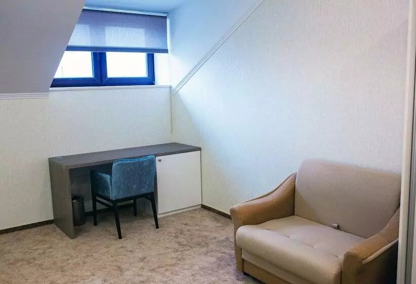 Hotel Familion Apart