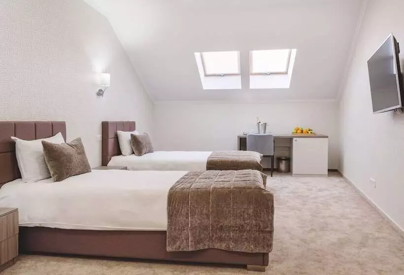 Hotel Familion Apart