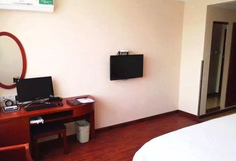 Hotelli Greentree Inn Suzhou Kunshan High Speed Rail Station Hengshan Road Express