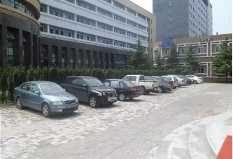 Hotelli Greentree Inn Tianjin Huayuan Subway Station Guiyuan Road Business