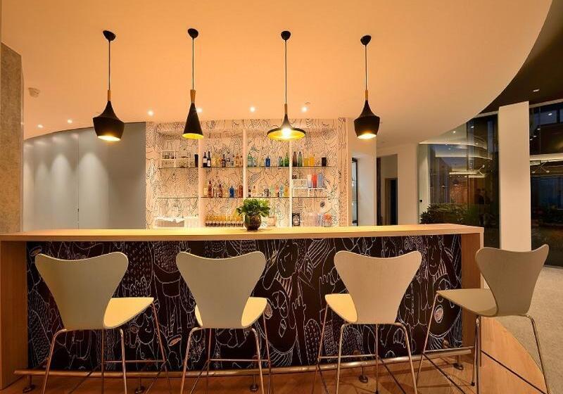 Hotel Ibis Shanghai New Hongqiao