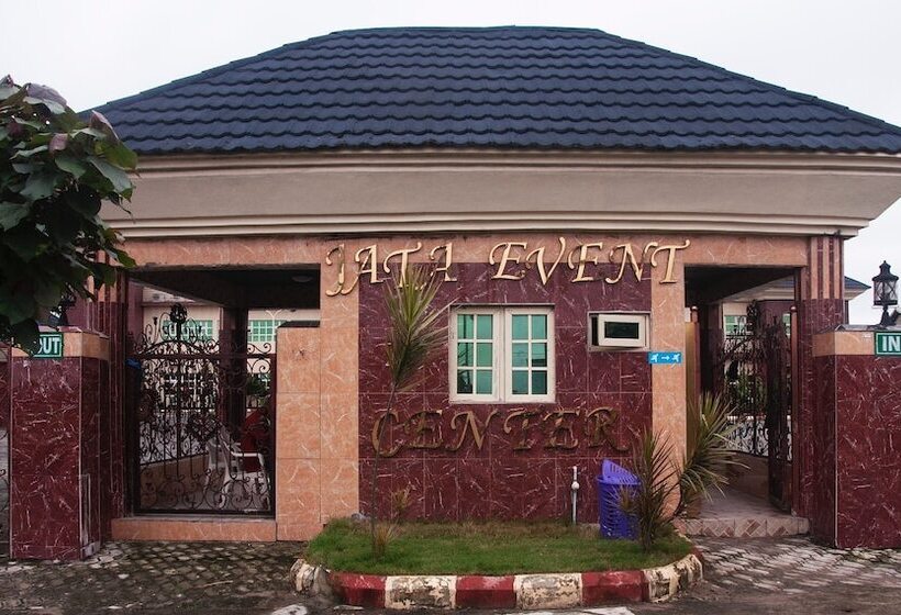 هتل Jata Events And Suites