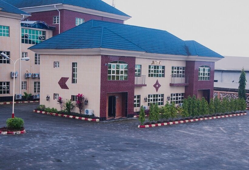 هتل Jata Events And Suites