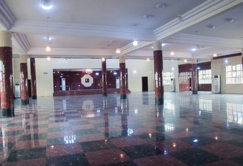 هتل Jata Events And Suites