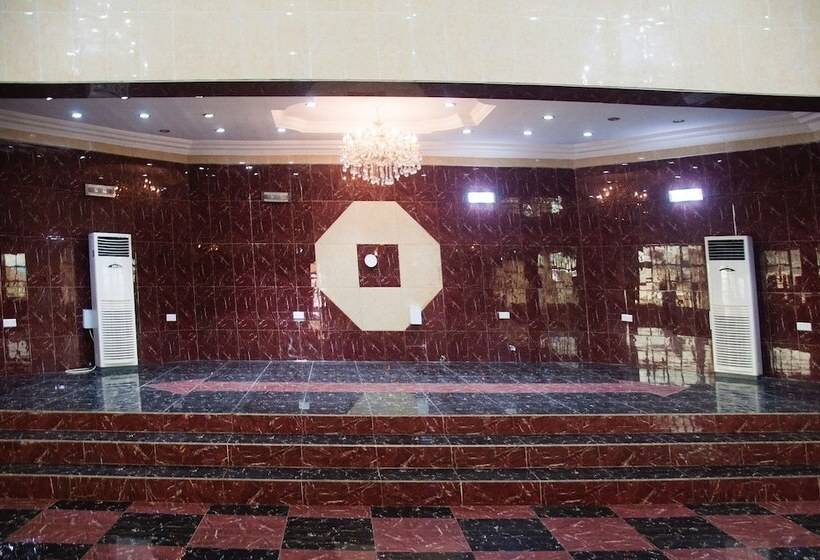 هتل Jata Events And Suites