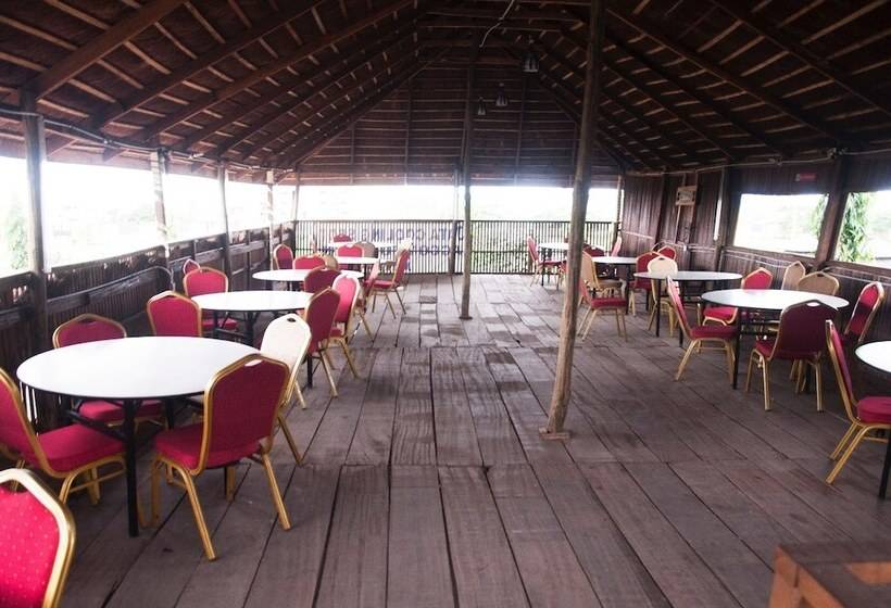 هتل Jata Events And Suites