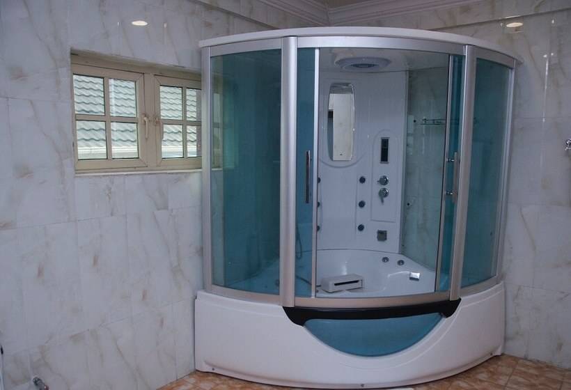 هتل Jata Events And Suites