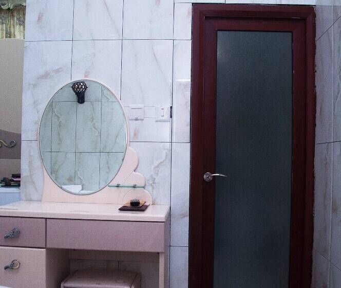 هتل Jata Events And Suites