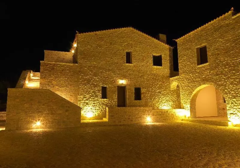 ホテル Kamares Villas