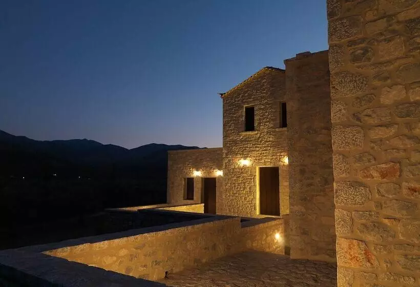 ホテル Kamares Villas