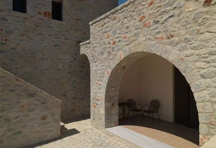 ホテル Kamares Villas