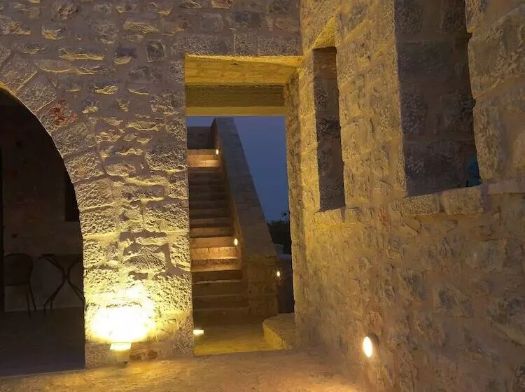 ホテル Kamares Villas