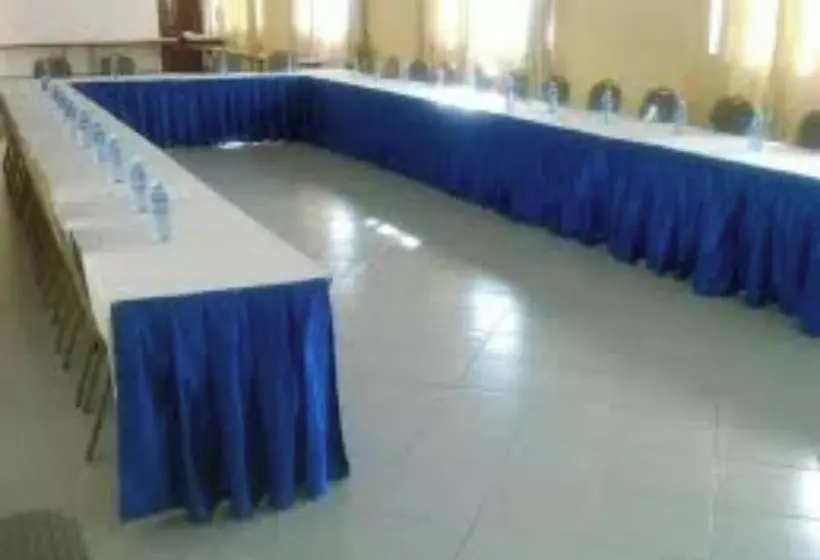 هتل Konza City Tranzit