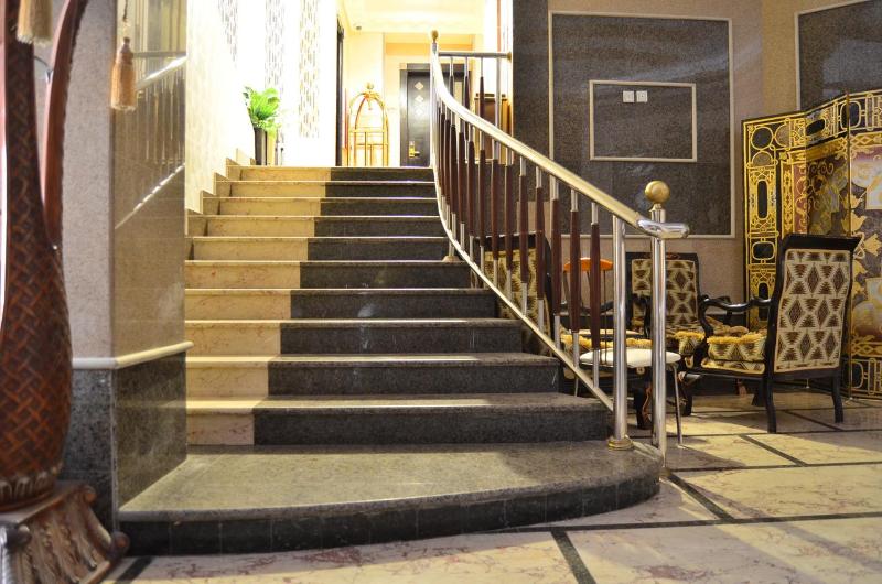 فندق La Fontaine Sarat Ronas Suites