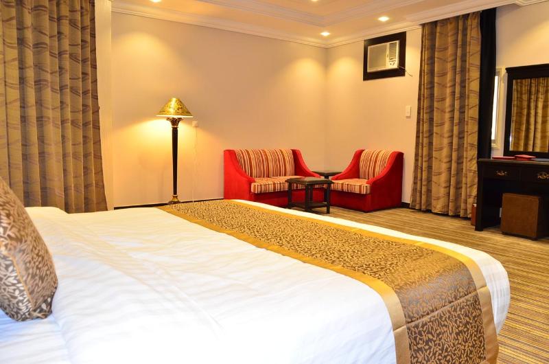 فندق La Fontaine Sarat Ronas Suites