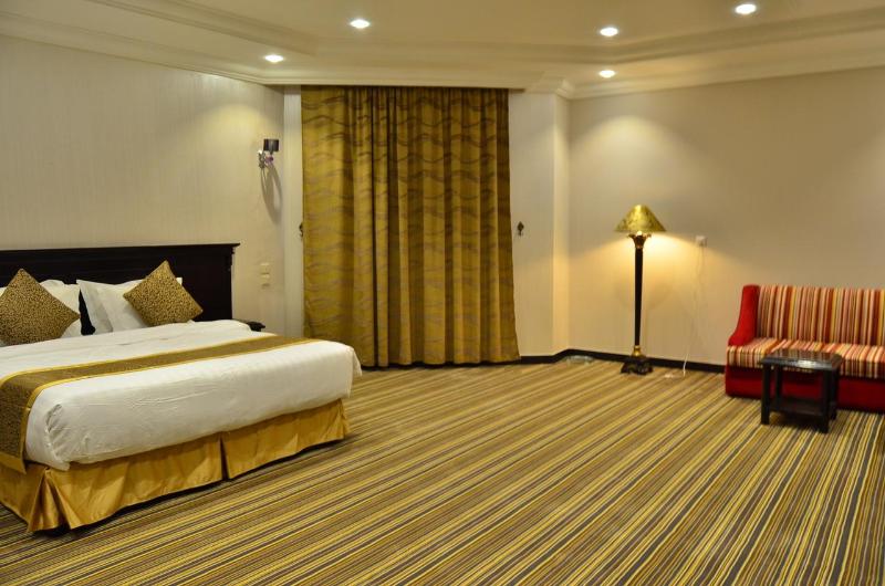 فندق La Fontaine Sarat Ronas Suites