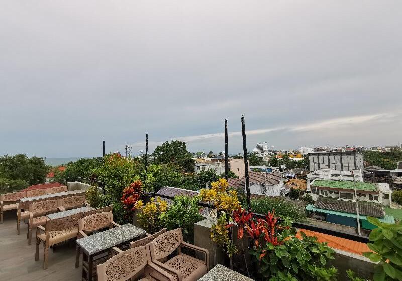 Otel Lertnimit Boutique