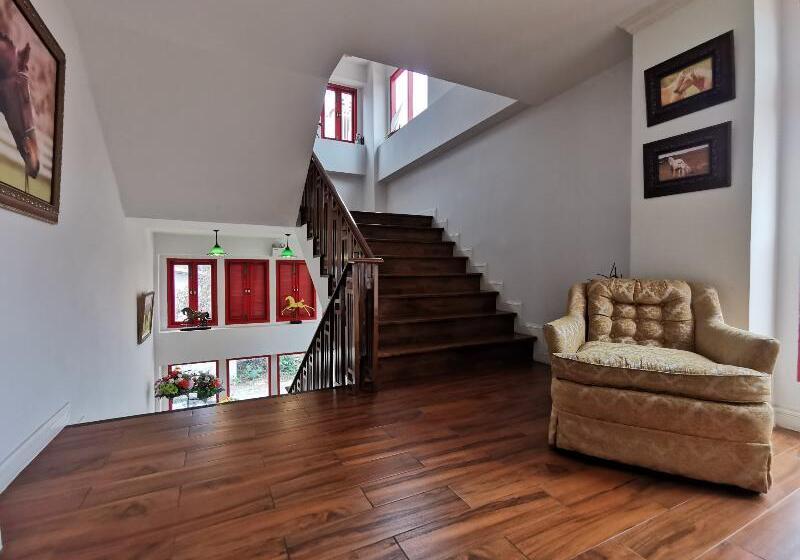 Otel Lertnimit Boutique