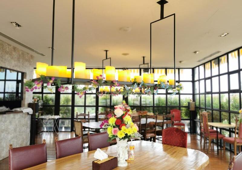 Otel Lertnimit Boutique