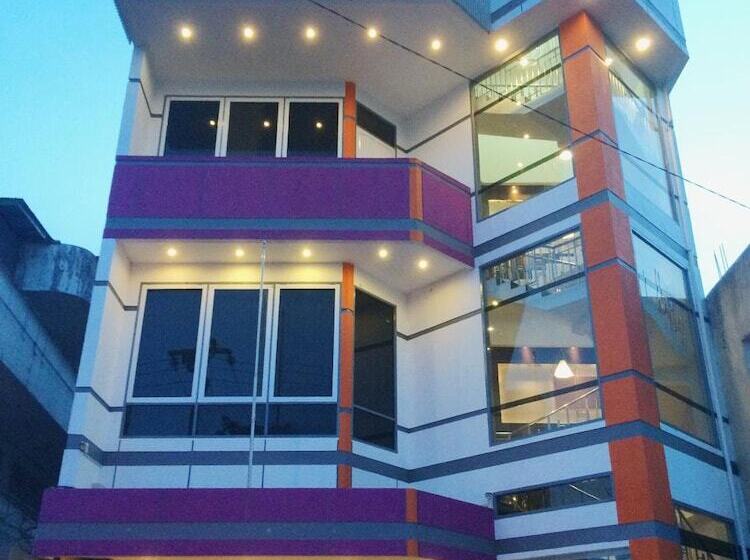 فندق D  Calia Tarakan