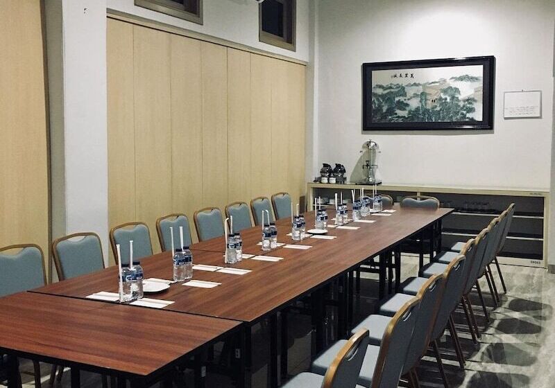 فندق D  Calia Tarakan