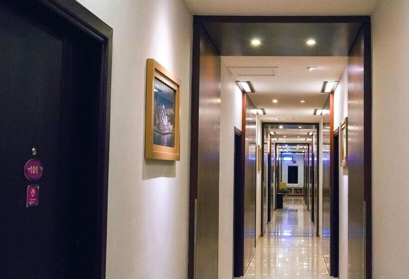 فندق D  Calia Tarakan