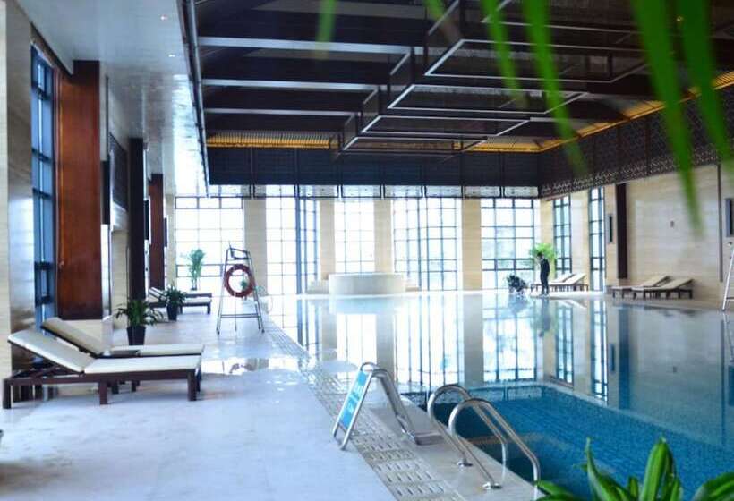 בית מלון כפרי New Century Resort Yuyao Siming Lake