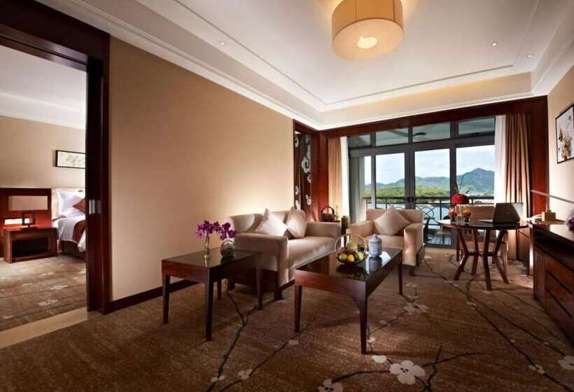 בית מלון כפרי New Century Resort Yuyao Siming Lake