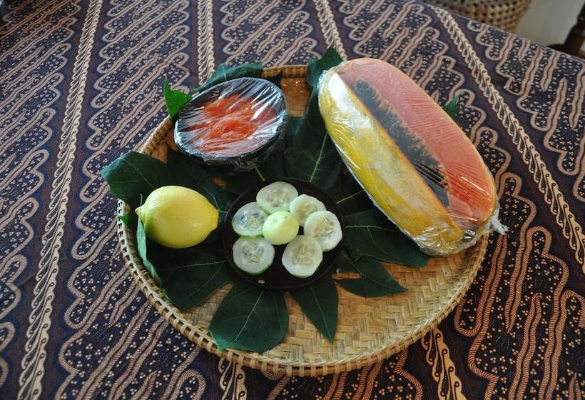 Szálloda Pom Pom Island Resort