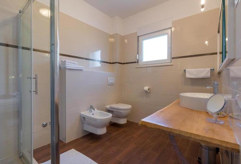 هتل Villa Mermaid