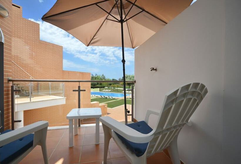 Millennium Golf Residences Al