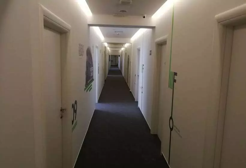 3 F Hostel